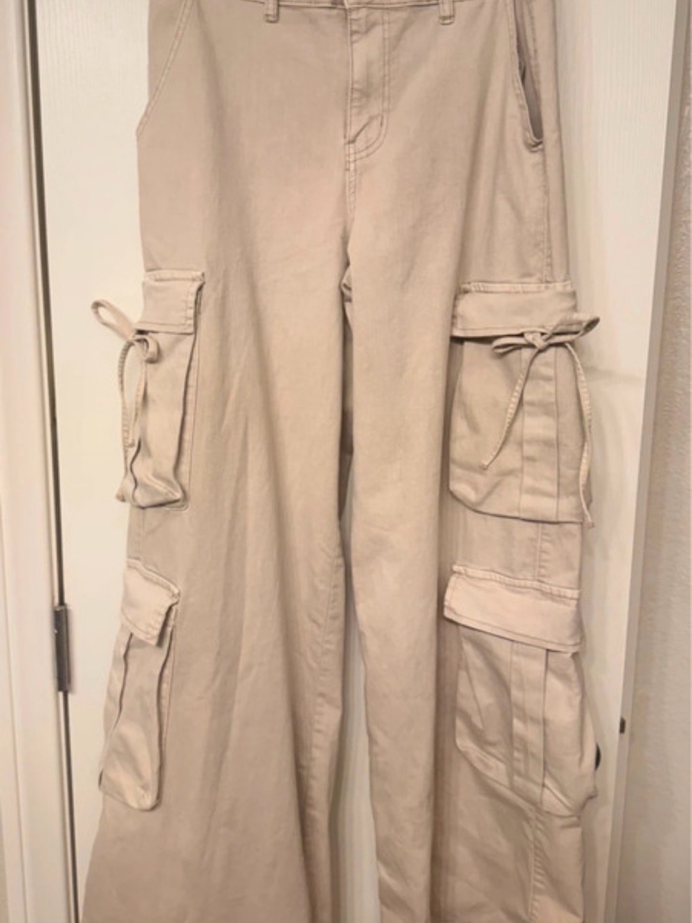 Women’s wide leg cargo pants